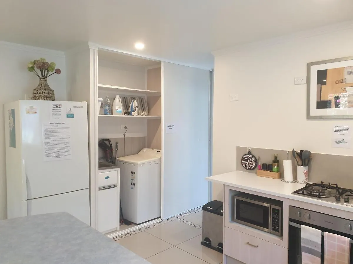 Apartment Pet Friendly & Spacious Two Bedroom Guest Unit Caloundra Australia