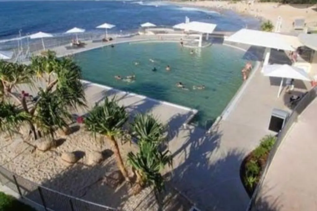 Pet Friendly & Spacious Two Bedroom Guest Unit Caloundra